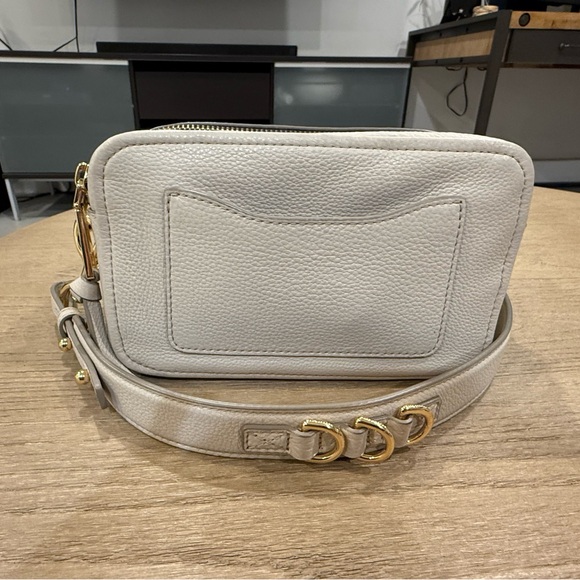 Marc Jacobs Gold and White Crossbody Bag (Bigger than “The Snapshot”) - Picture 4 of 12